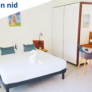 Kawan Nid - Confort, A 2 Min A Pied, Piscine, Wifi, Climatisation Appartement Grand-Bourg (Marie Galante)
